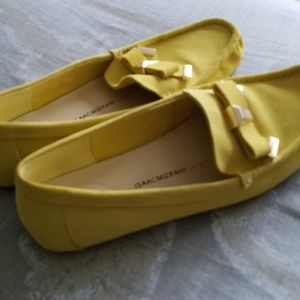 Yellow Issac Mizrahi Moccasins Size 7.5